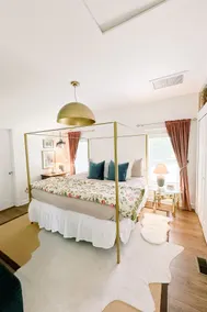 Cozy Luxe Cottage by Falls Lake - Image 2