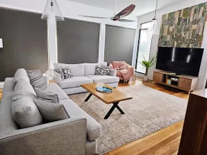 Beachfront home, Indulge@Surfriders - Image 3