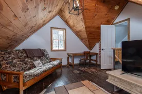 Renovated, Historic 1843 Home next to Okemo & VAST - Image 5