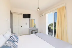 EUGENIA STUDIOS - APARTMENT 1 - Image 3
