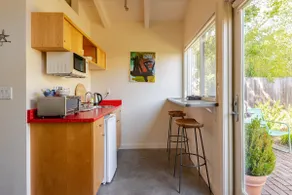 Scenic Neighborhood Garden Cottage - Image 2