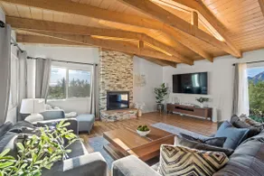 Cozy Foothills Retreat w/ Pool, Spa & Guesthouse - Image 3
