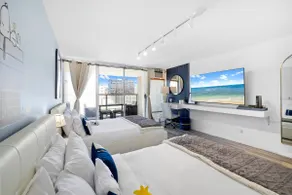 22FL - 5 min Walk to Famous Waikiki Beach - Image 3