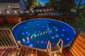 Luxury pet friendly estate w/ hot tub and heated pool in the heart of the city - Image 2