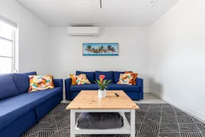 Renovated Home with Private Pool 5 min from Beach - Image 2