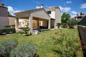 Beautiful Villa with Pool & Garden in Bale–Rovinj - Image 4