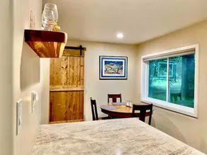 Beautifully Renovated Home near Waco/Baylor/Silos - Image 5