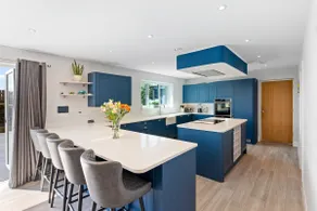 Shackled-Am-Not - Luxury home sleeps 8 with hot tub and games room North Cornwall - Image 3