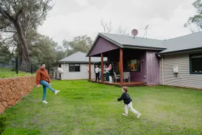 Redgum Treehouse - The Ultimate Down South Escape - Image 4