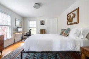 The Kerry | West End • Walkable • Patio • Parking - Image 3