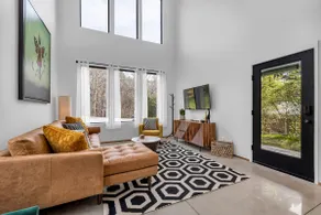 Chattanooga Modern Luxury | Sleeps 10 |2 King Beds - Image 3