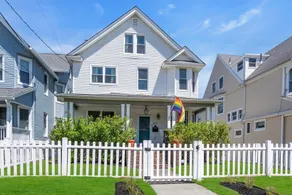 5 Bed Sand Castle in Asbury Park, 3 Blks Off Beach - Image 2