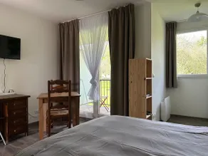 Normandy apartment with pool and garden - Image 3