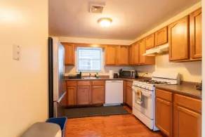 Lovely 3-Bedroom Apt. 5 miles from Newark Airport - Image 5