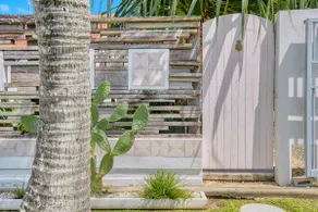 Saltwater Villa @mackay_beach_abodes - Image 2