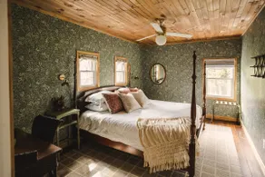 Cozy Cottage Escape - Image 3