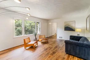 Spacious 4bedroom Home\nwith private Acre lot - Image 3