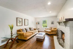 Spacious 4bedroom Home\nwith private Acre lot - Image 5