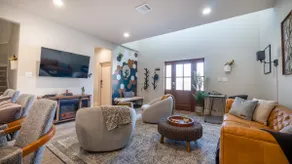 Enjoy the Hill Country in Convenient Casa Paniolo - Image 3
