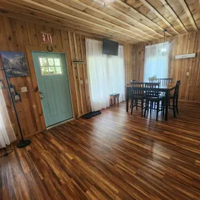 Unique Country Cabin Meets Farmhouse Modern!!! - Image 4