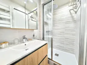 CAP T2 WIFI Parking, Air Conditioning, Beach 150 m, Port 400 m - Image 4