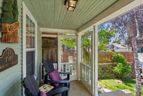 Charming Historical Cottage downtown Mt Shasta - Image 3