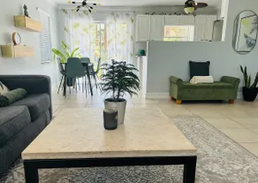 Naples Oasis: Peaceful 3BR House Near Beaches - Image 4