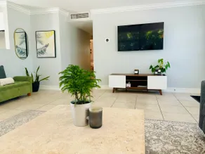 Naples Oasis: Peaceful 3BR House Near Beaches - Image 5