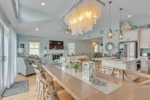 Luxury Beach Home •Elevator• Full Linens • Bikes - Image 3