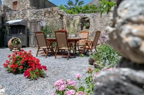 Yiayia's Place - Image 5