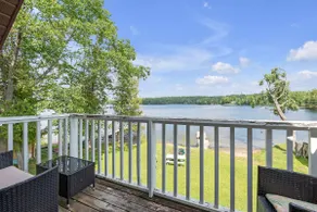 Kawartha Lakes Waterfront Cottage - Image 4