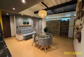 Modern house in the heart of Santa Rosa - Image 4