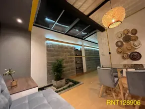 Modern house in the heart of Santa Rosa - Image 5