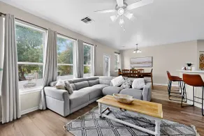 Family Craftsman Home King beds near to Everything - Image 2