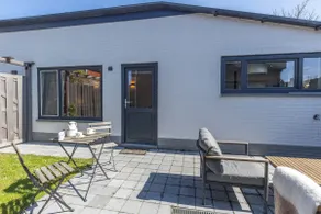 The Guesthouse, 2 min van strand - Image 2