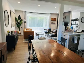 Welcome to Greenhills, a Charming Home w/ Parking - Image 2