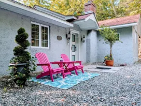 Secluded Lakeview Escape with Hot Tub - Image 5