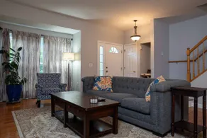 Pet-Friendly 3BR Retreat – Walk to Shops & Cafe - Image 5