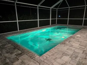 King Beds & Heated Pool at Turtle's Getaway - Image 4