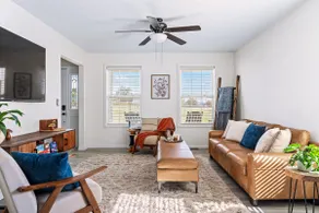 Gorgeous, Huge Home w/ Firepit, 5 Mins to Ark - Image 5