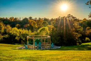 Gorgeous, Huge Home w/ Firepit, 5 Mins to Ark - Image 2