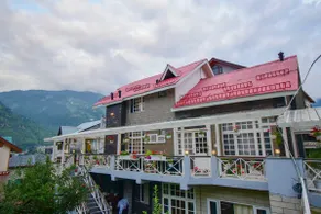 Boho 5 BHK Villa: Wi-Fi+Parking+Power Backup - Image 2