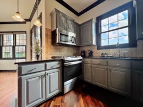 Luxurious 2BR/3BED/2.5BA Bentonville Walmart AMP - Image 5