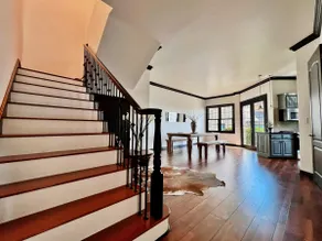 Luxurious 2BR/3BED/2.5BA Bentonville Walmart AMP - Image 3