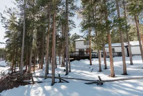 Hot tub. Fireplace. 3 bdrms. 2 bath. Kid Play Area - Image 4
