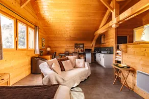 Chalet with view and garden - Image 2