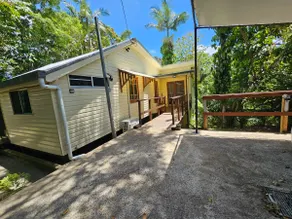 Home in the tropics - Image 4