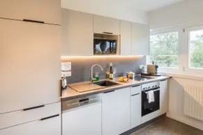 Premium Waterfront Apartment (no elevator) - Image 5