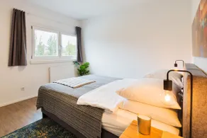 Premium Waterfront Apartment (no elevator) - Image 4