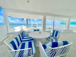 Beachfront + Pool + Battery 4BR/4BA - Image 2